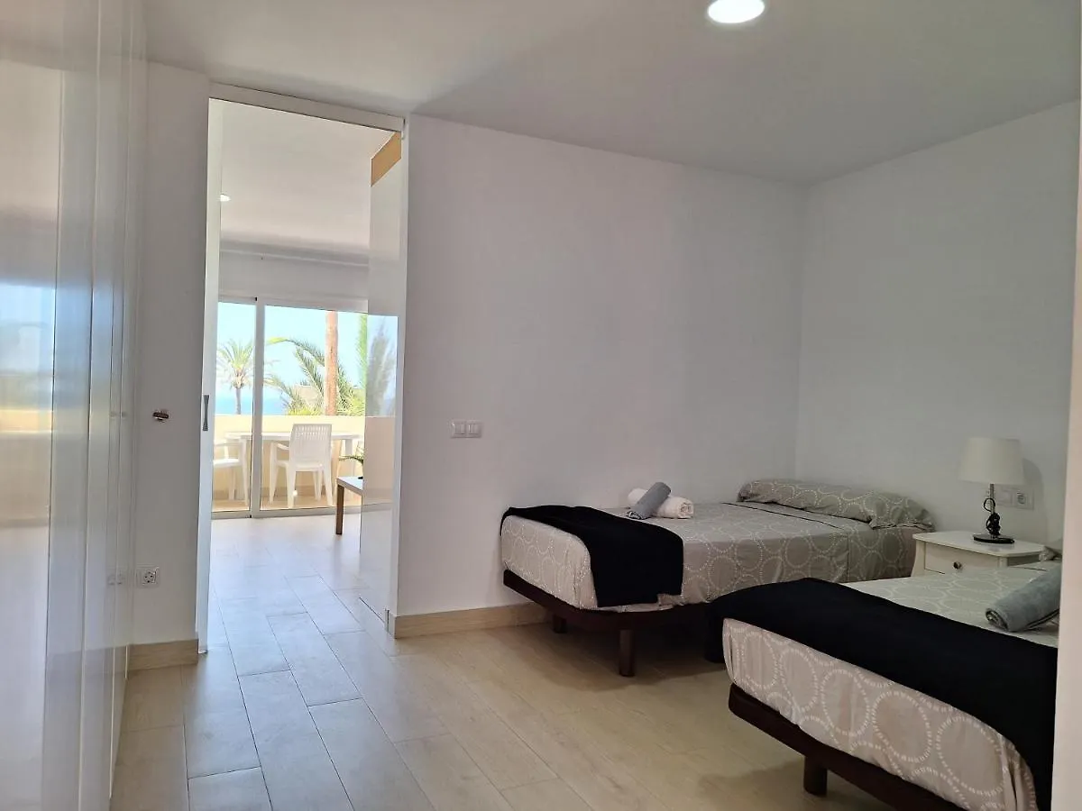 White And Quiet! Modern Apartment In San Agustin San Bartolomé Espanha