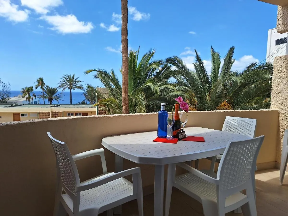 White And Quiet! Modern Apartment In San Agustin San Bartolomé
