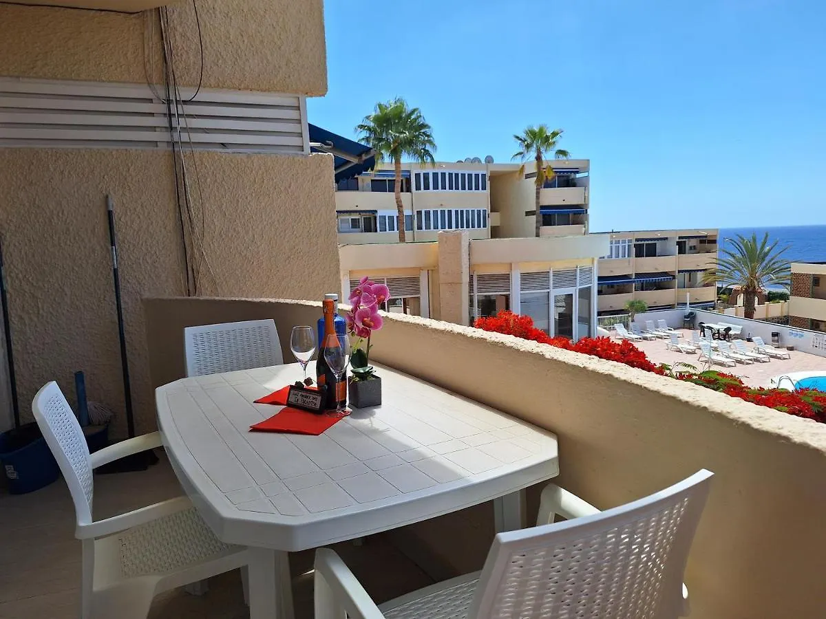 White And Quiet! Modern Apartment In San Agustin San Bartolomé 0*,