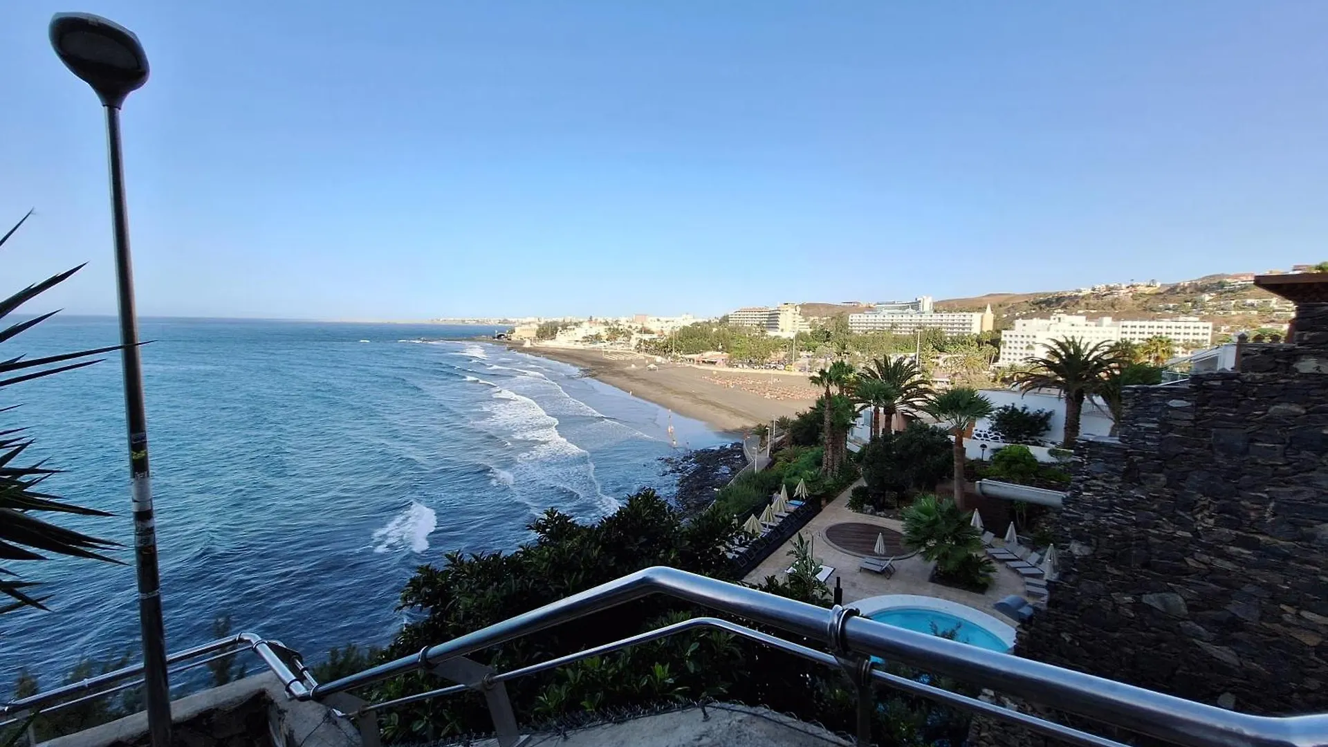 White And Quiet! Modern Apartment In San Agustin San Bartolomé Espanha